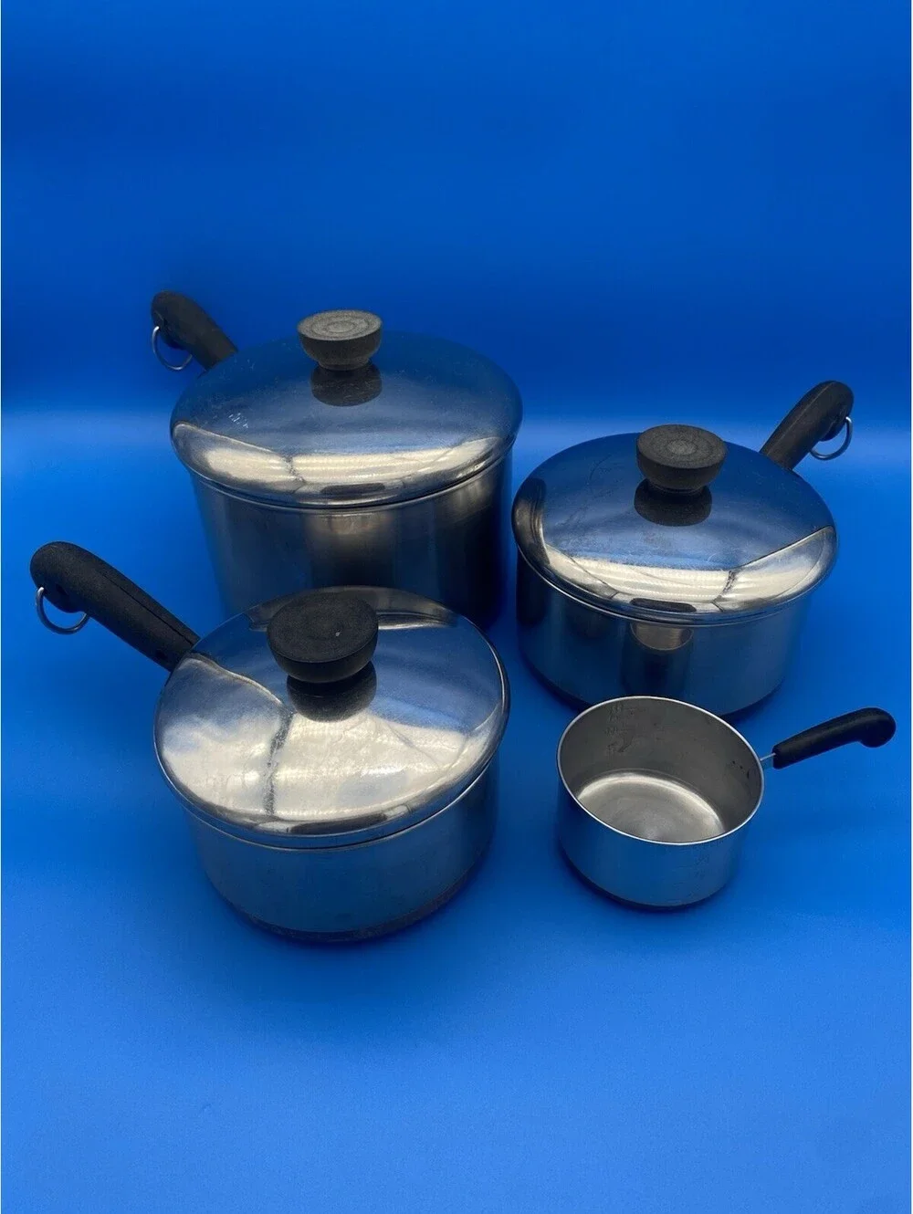 Revere Ware 7 Pieces of Copper Bottom Cookware Saucepans w Lids & Measuring Cup